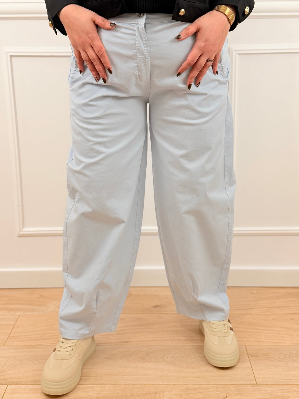 Le pantalon Livia bleu ciel