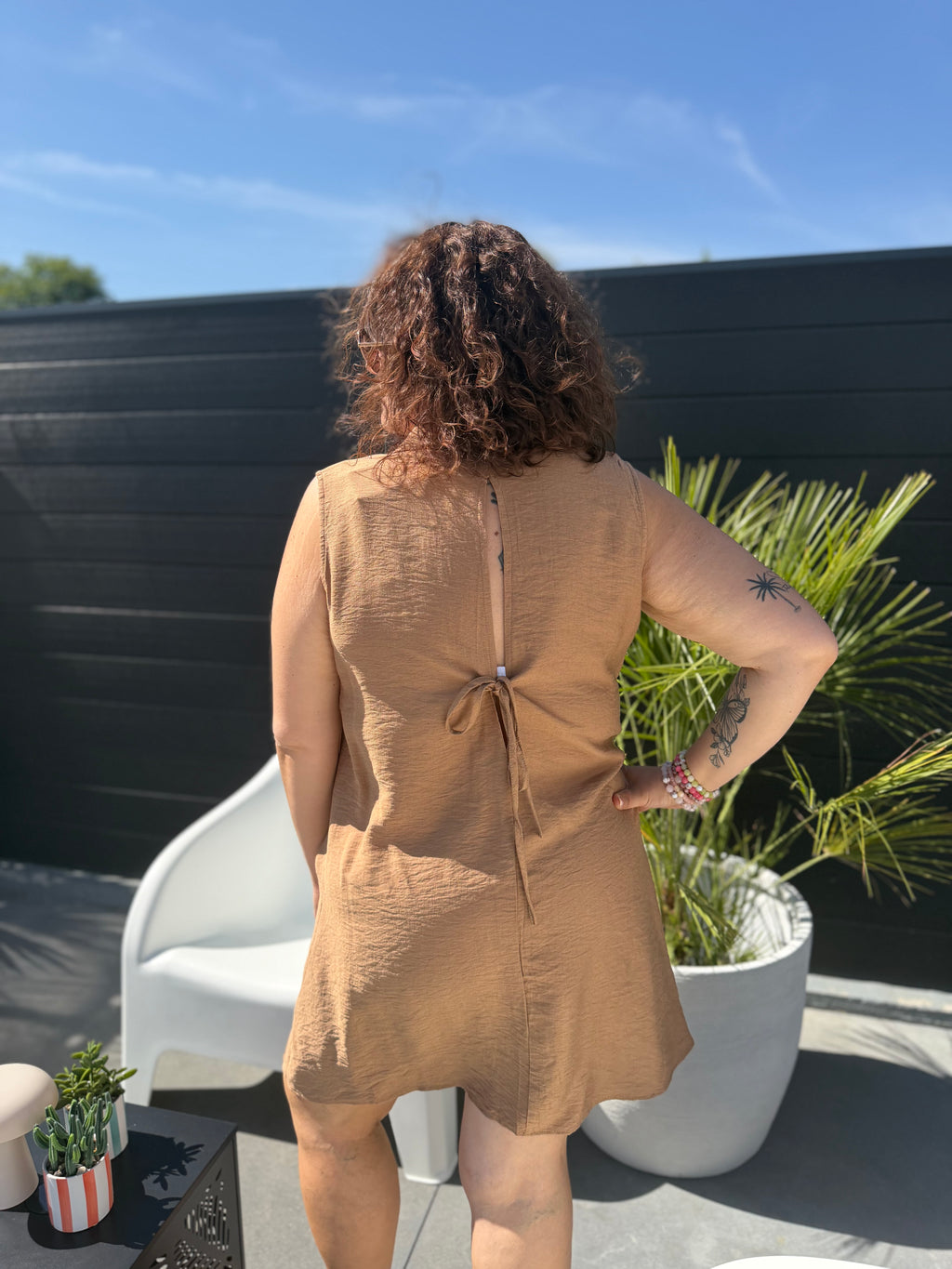 La robe Amalia camel