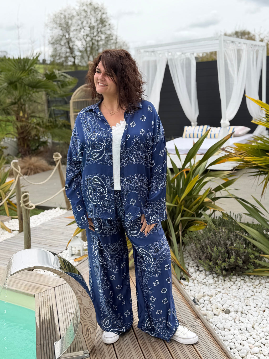 Le chemisier Kalia bleu marine