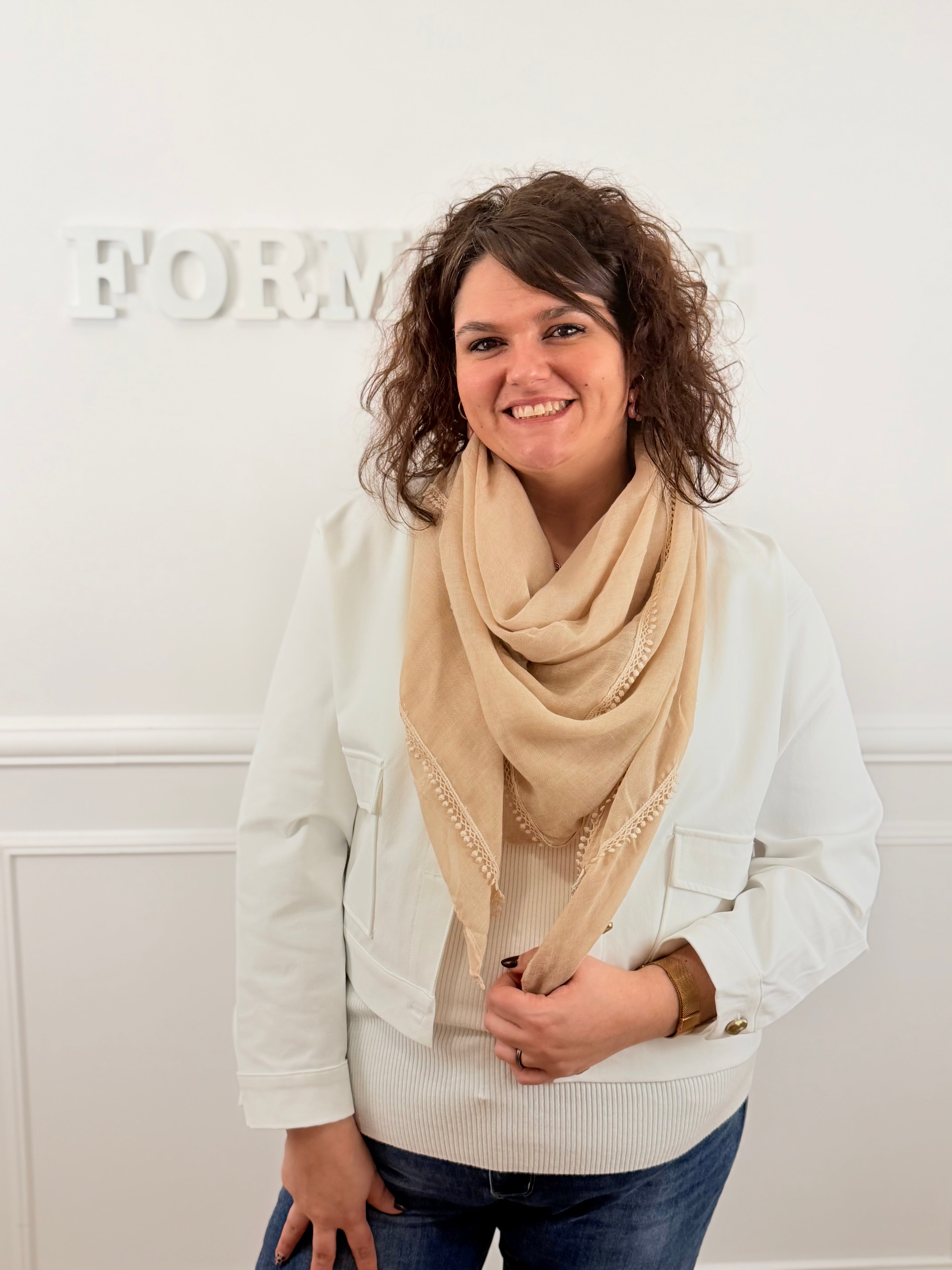 Le foulard Flavie beige sable