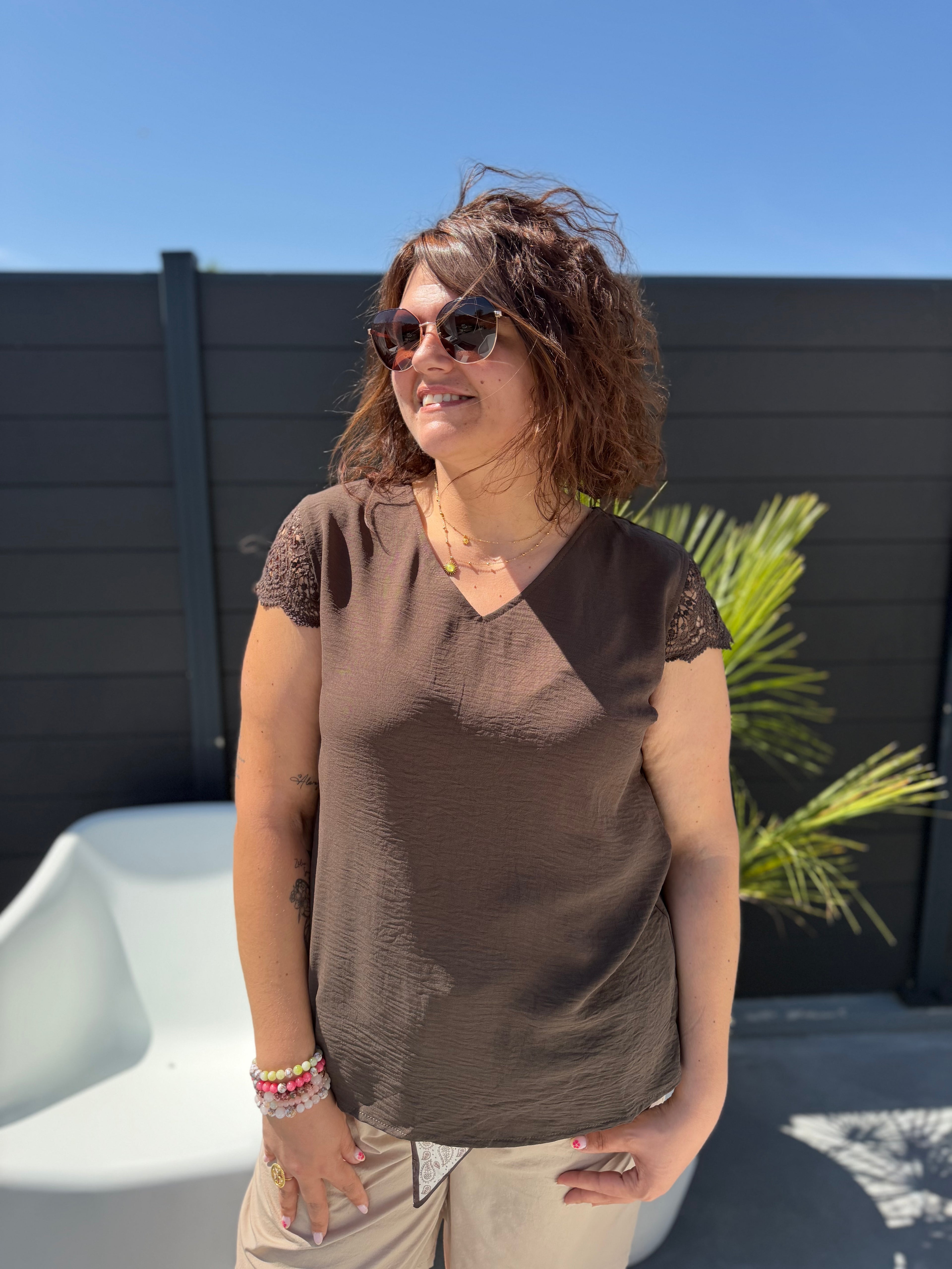T-shirt col V Eden marron