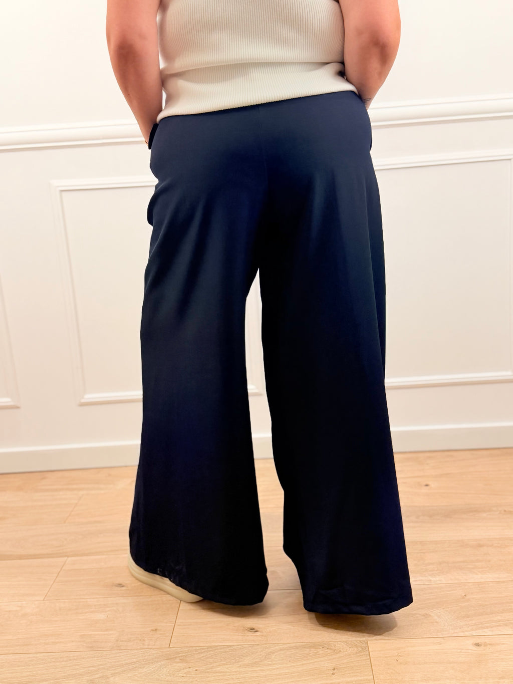 Le pantalon Emy bleu marine