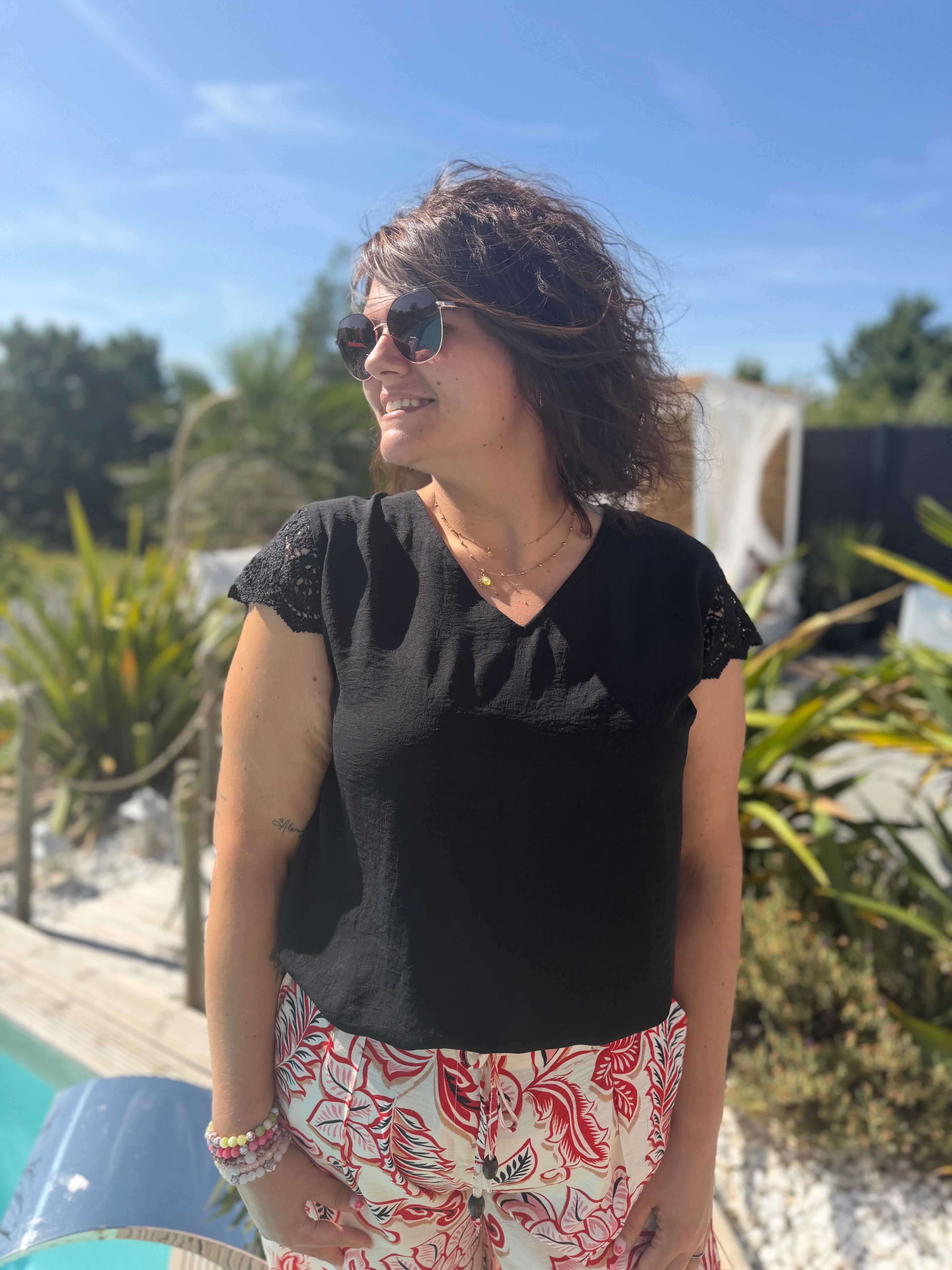 T-shirt col V Eden noir