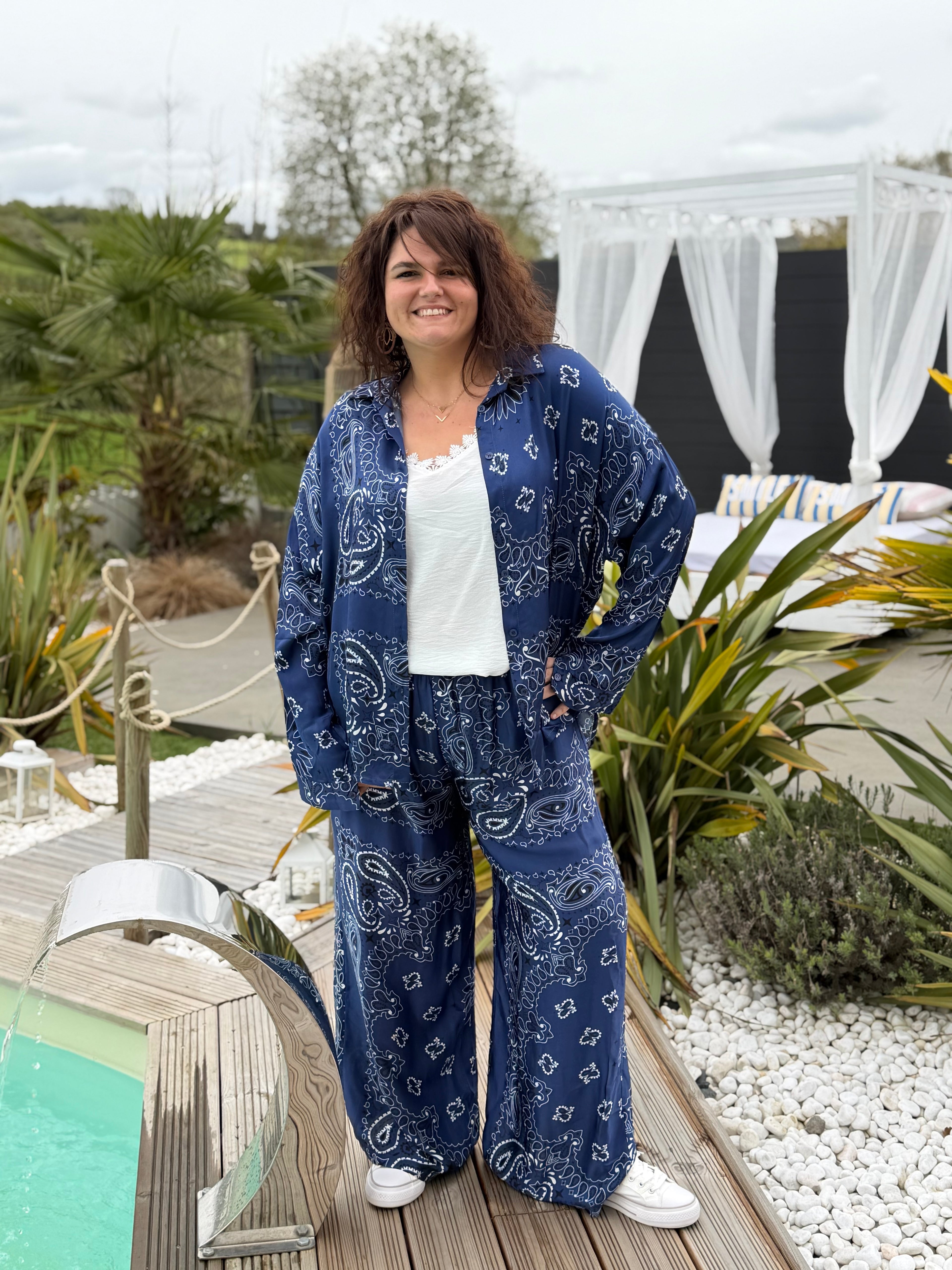 Le chemisier Kalia bleu marine