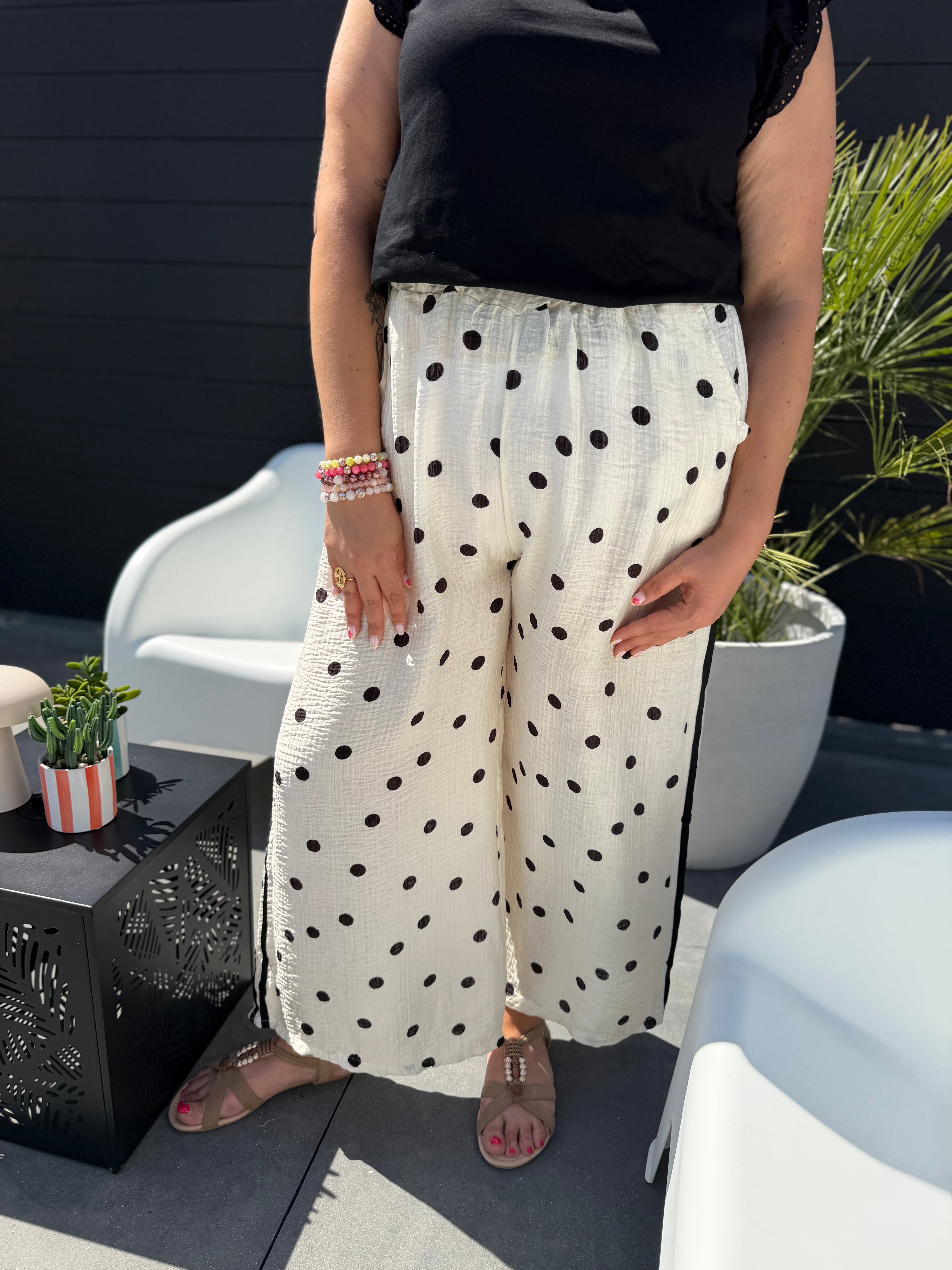 Pantalon blanc fluide petits pois