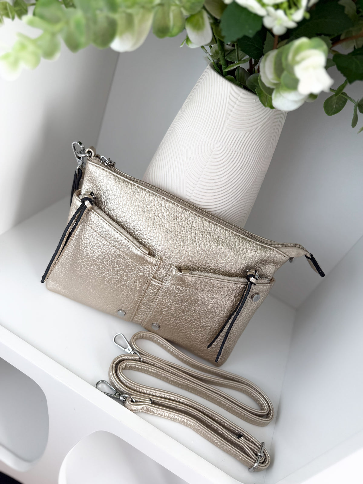 La pochette Léonie