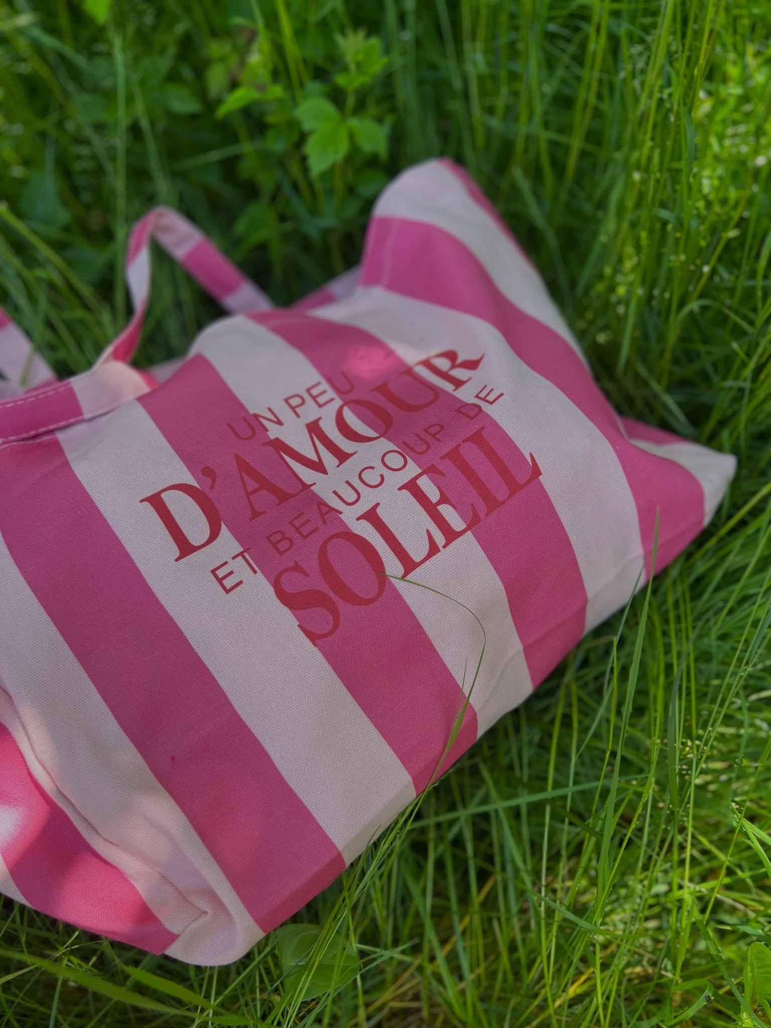 Le sac un peu d’amour et beaucoup de soleil en rose