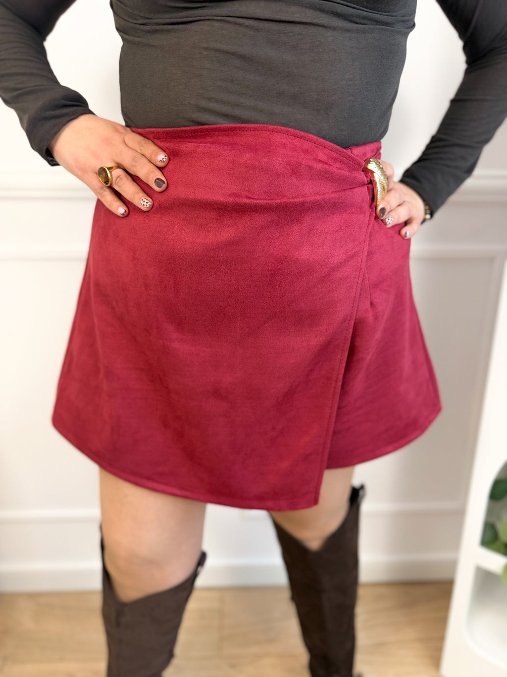 La jupe short Eva