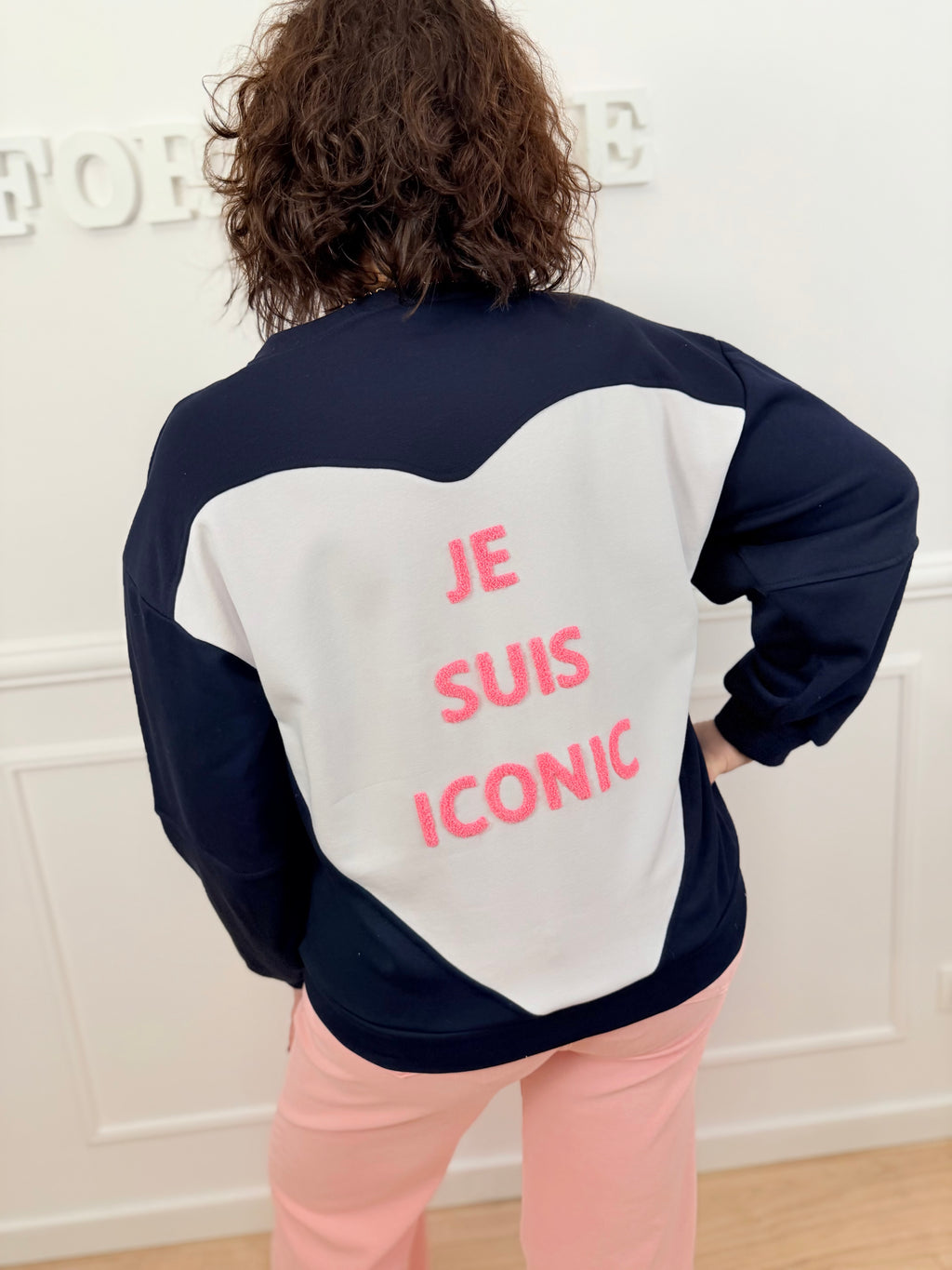 Pull Iconic bleu marine