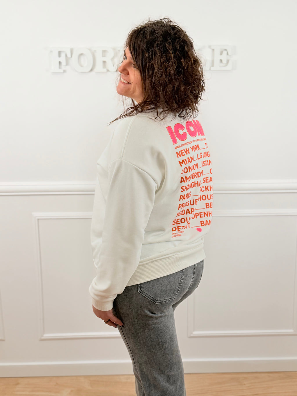 Sweat “Iconic World”