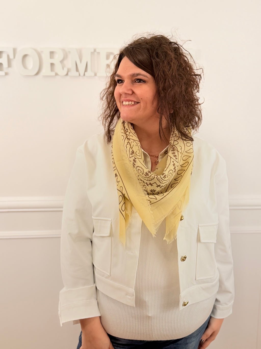 Le foulard Milène jaune