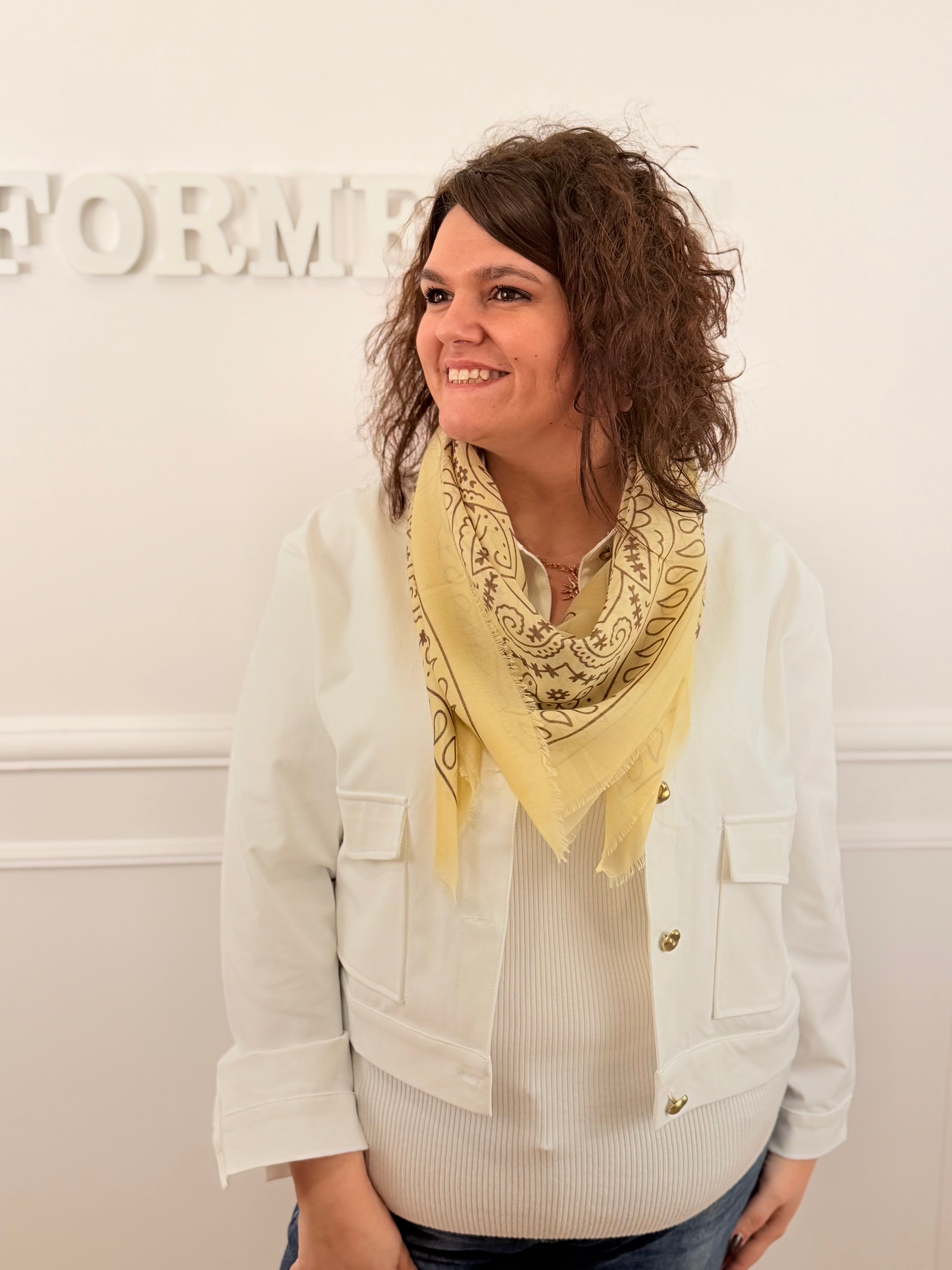 Le foulard Milène jaune