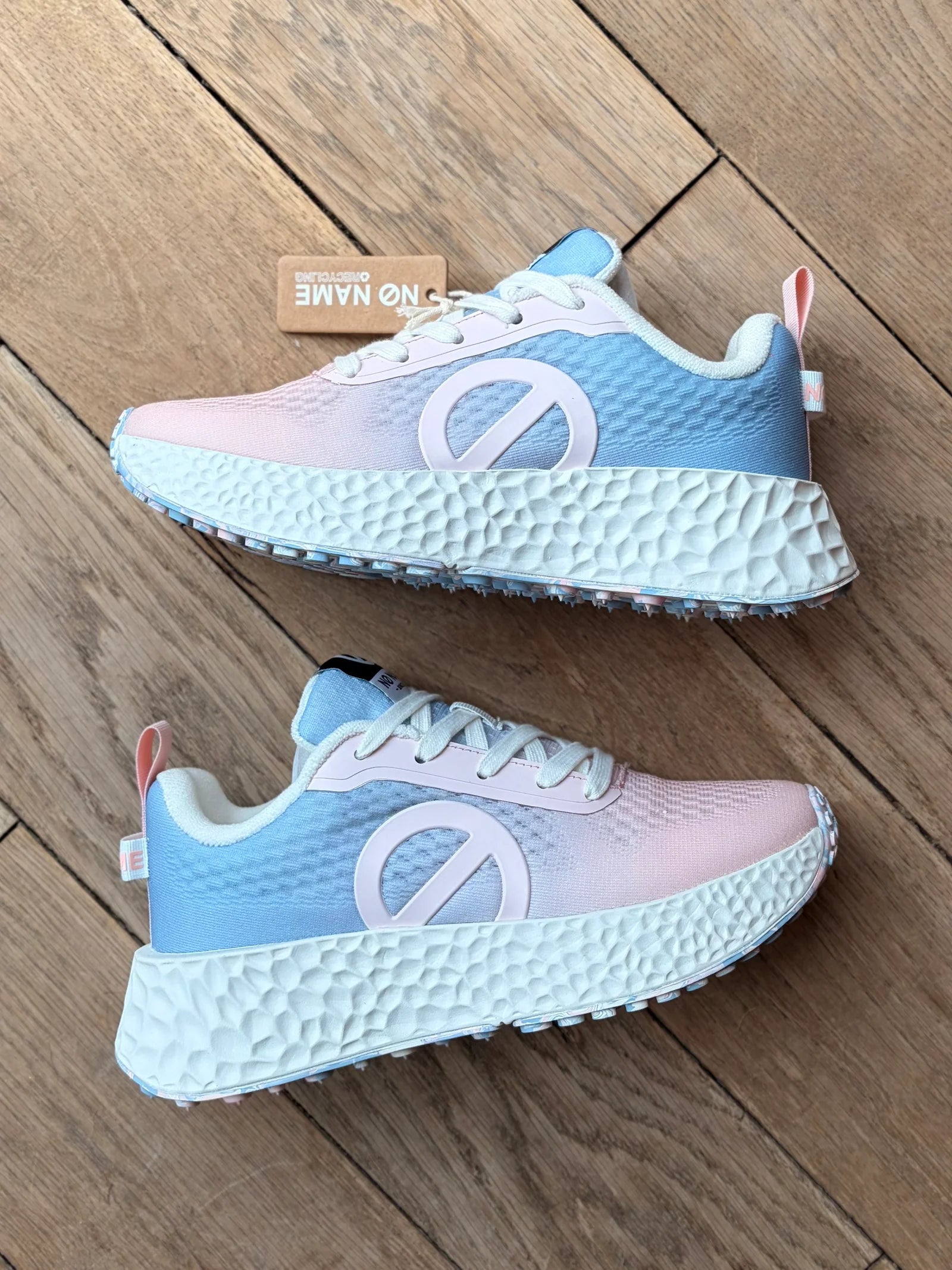 LES NO NAME CARTER FLY