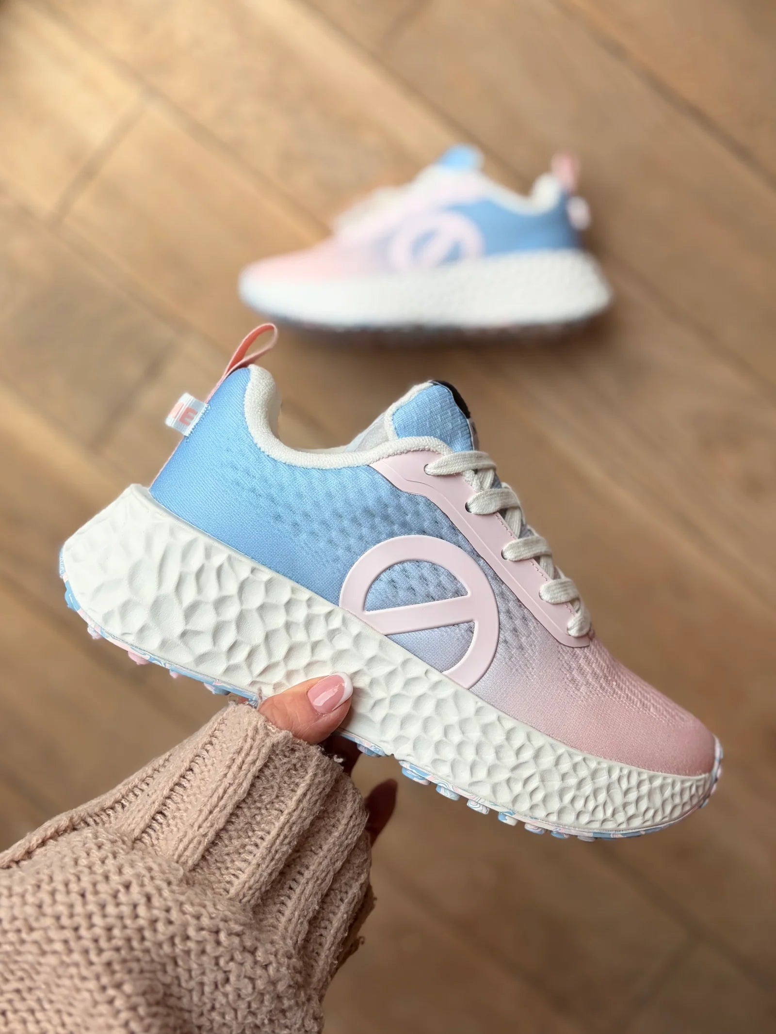 LES NO NAME CARTER FLY