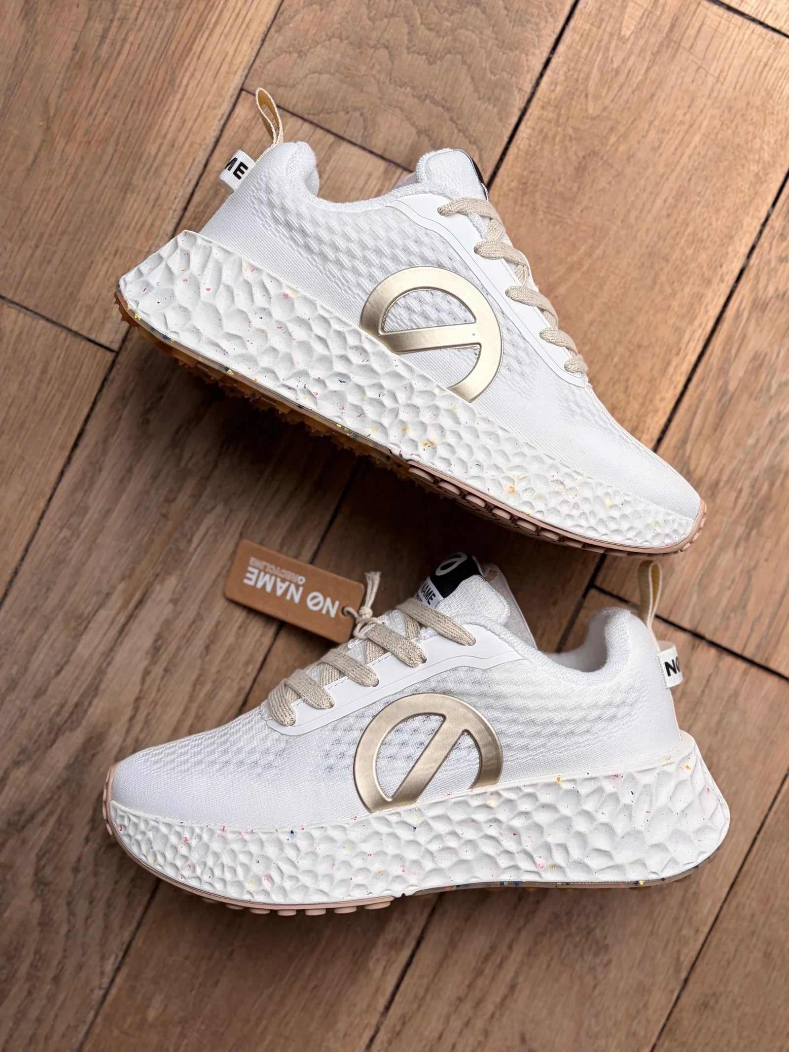 LES NO NAME CARTER FLY