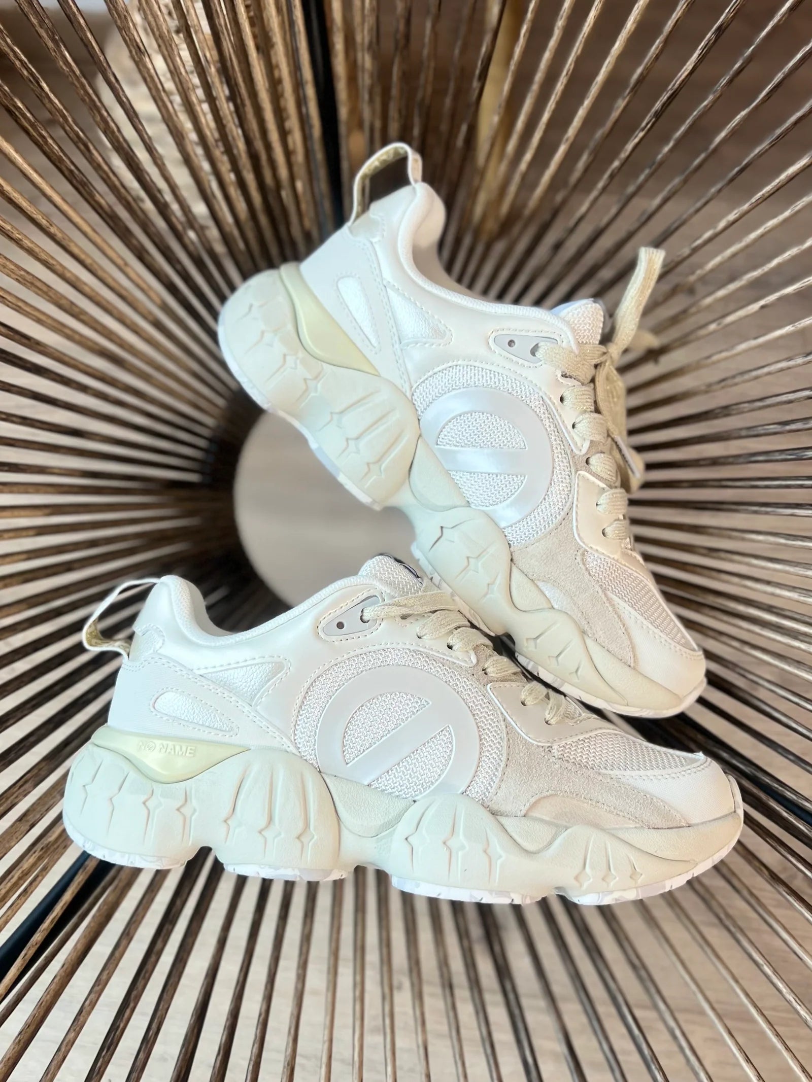 LES NO NAME KRAZEE RUNNER